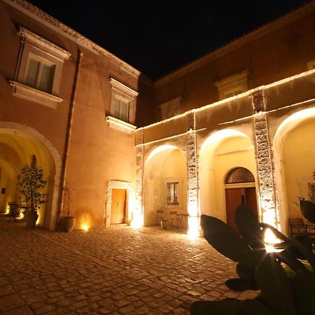 Palazzo Gambuzza Aparthotel Ispica Buitenkant foto