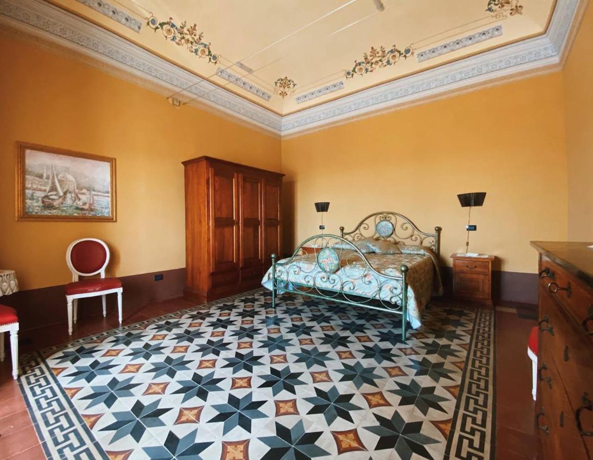 Palazzo Gambuzza Aparthotel Ispica Buitenkant foto