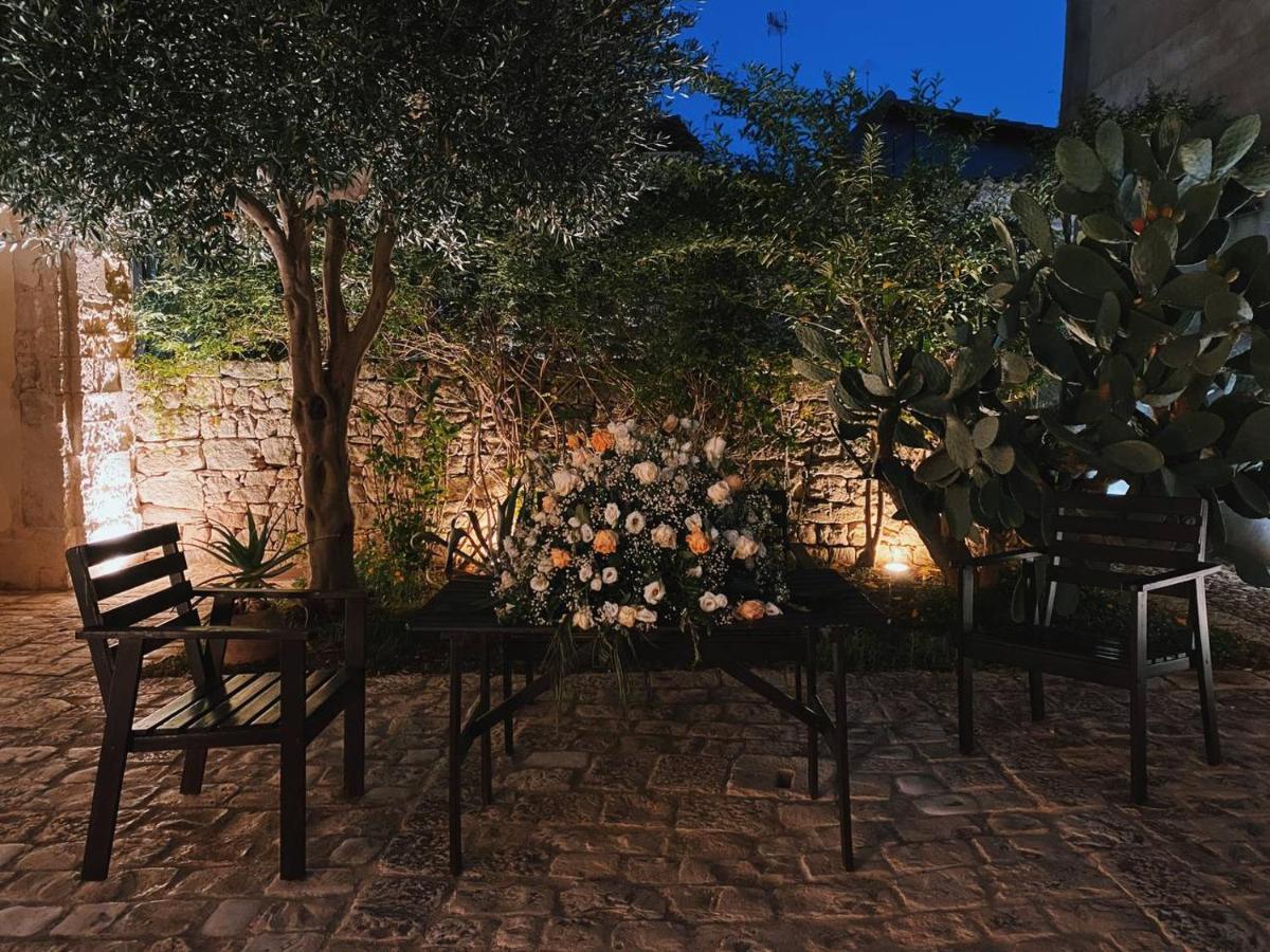 Palazzo Gambuzza Aparthotel Ispica Buitenkant foto