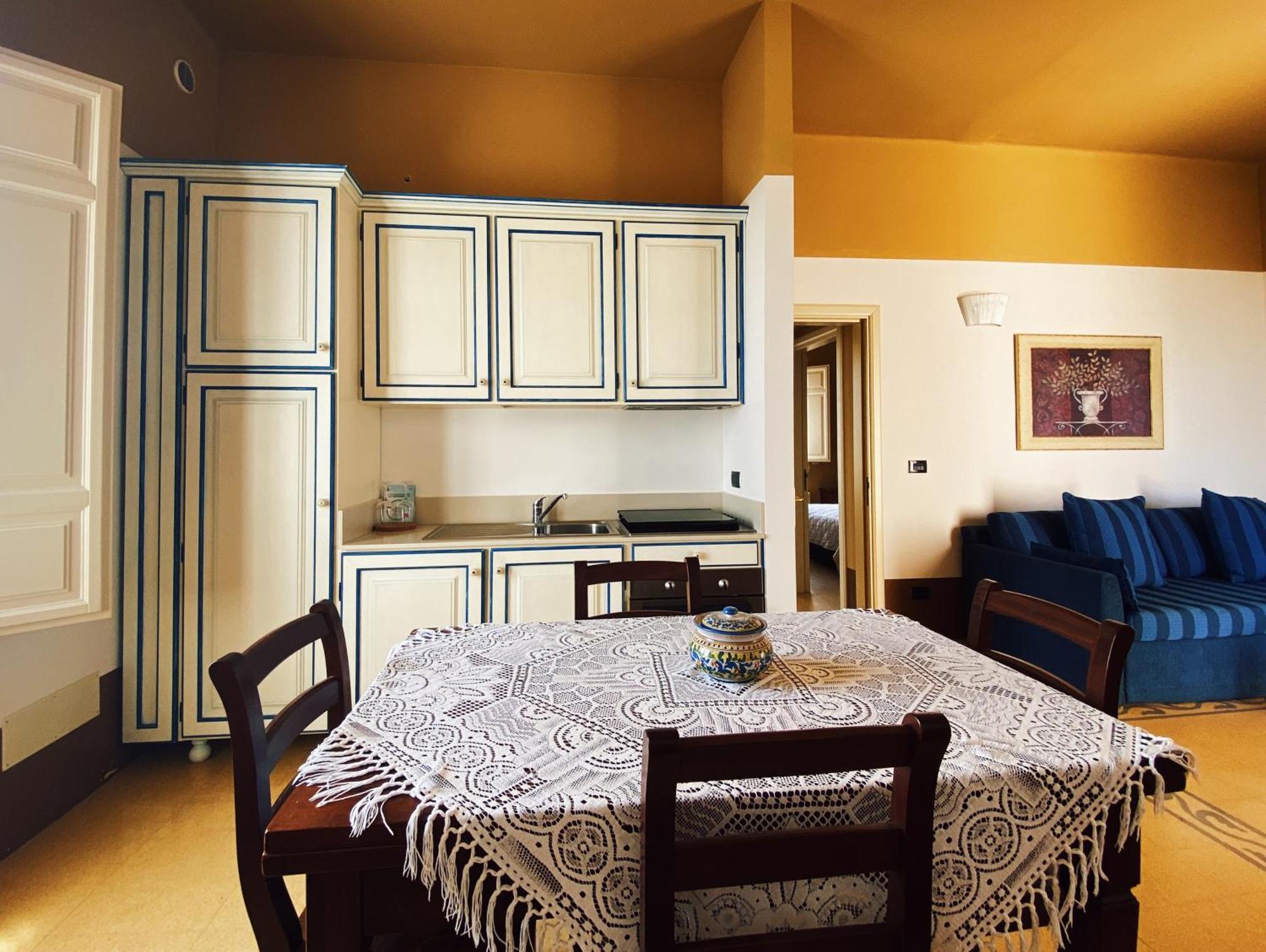 Palazzo Gambuzza Aparthotel Ispica Kamer foto