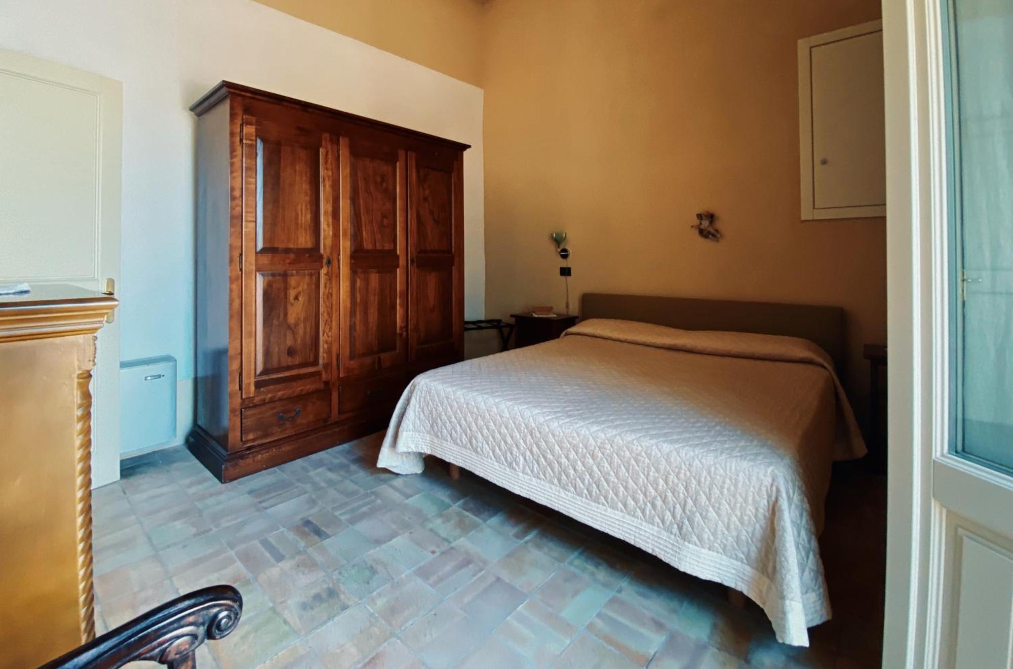 Palazzo Gambuzza Aparthotel Ispica Kamer foto