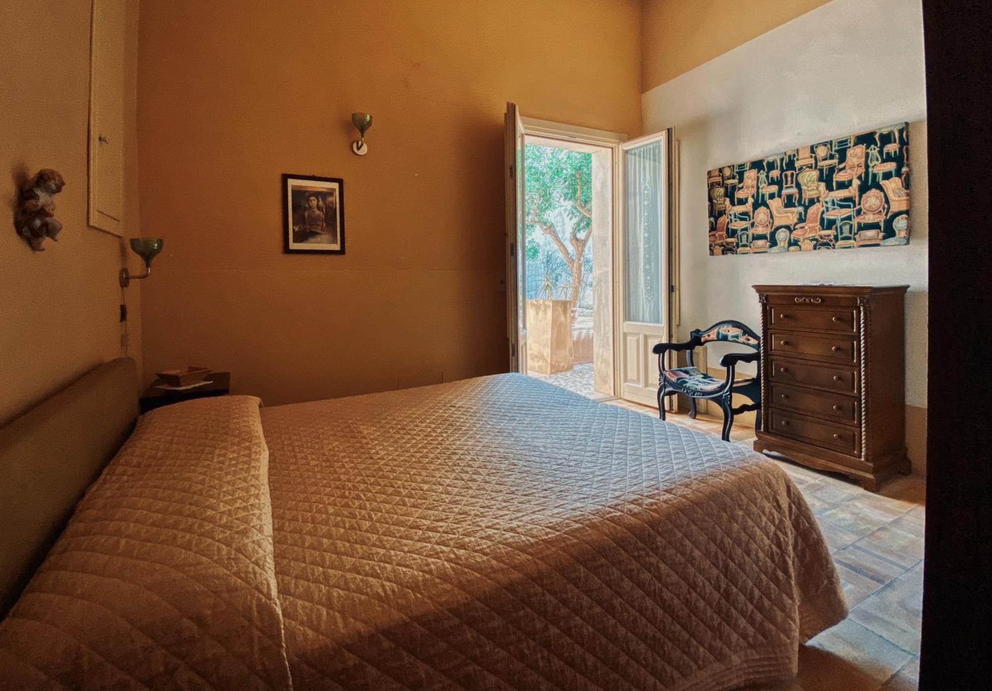 Palazzo Gambuzza Aparthotel Ispica Kamer foto