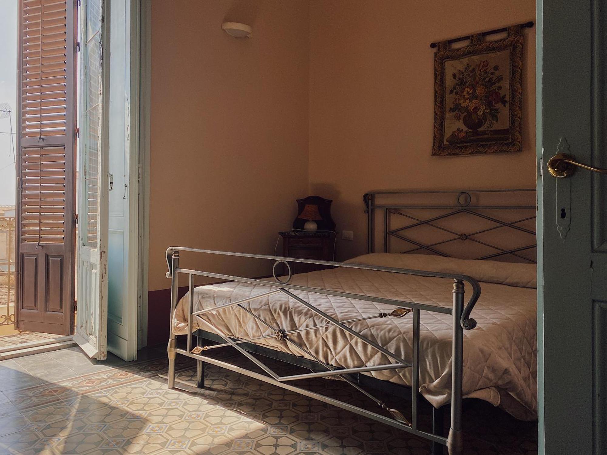 Palazzo Gambuzza Aparthotel Ispica Kamer foto